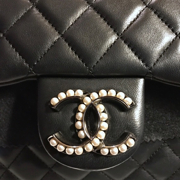 SOLD Authentic Chanel Single Flap Pearl CC Bag - Picture 5 of 8